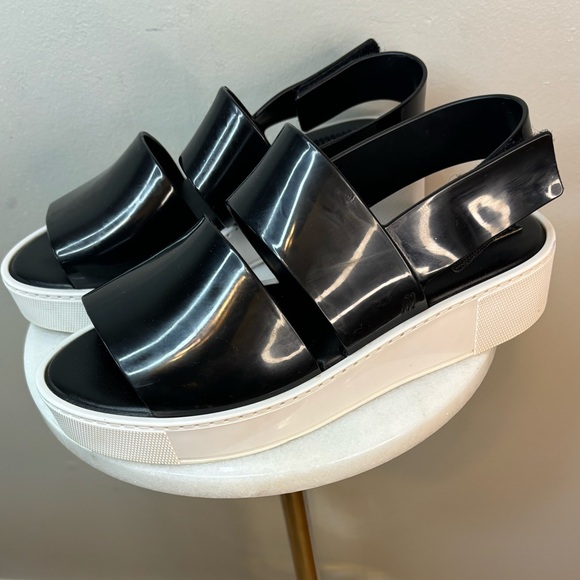 MELISSA SoHo Black PVC Platform Sandal Retro Beach Sling Back Chunky Jelly Sz 6 - Picture 4 of 16